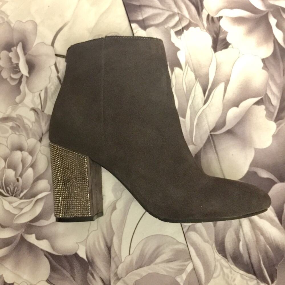 KENETH COLE REACTION suede stud heel bootie  Size 8